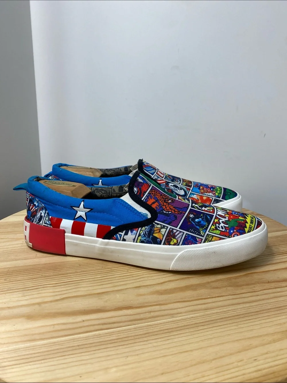 Ground Up Marvel Comics Graphic Print Unisex Slip On Sneakers Men’s Size 11.5